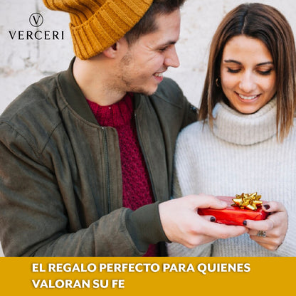 Verceri™ – Crown Cross Necklace: Símbolo de devoción y estilo