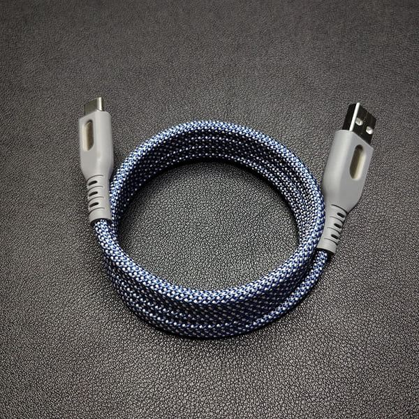 QuickLink™ - Cable retráctil de carga rápida de 100W